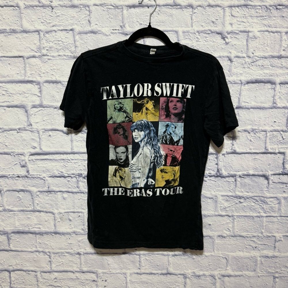 Taylor Swift The Eras Tour Concert Double Sided Graphic Print Shirt Size small